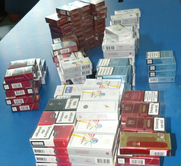 Contrabandistă de ţigări, lăsată să-şi petreacă Revelionul în străinătate